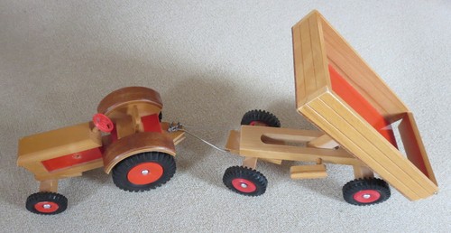 Traktor mit anhänger - traktor,