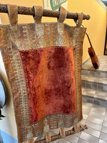 Antiker wandbehang leder samt - antiker,