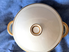 Gemüseterrine von Beyer & Bock, weiß mit Goldrand,  Volkstedt Elfenbein 