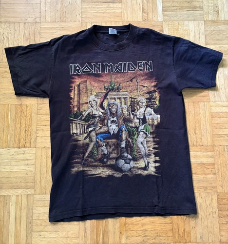 Iron maiden tourshirt 2011 - iron,