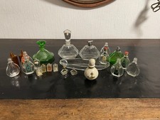 Sammlung Konvolut antiker Parfum Flakons 4711 Pitralon Cosa Frisierkommode
