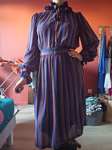 Altes kleid lila kratzer - altes,