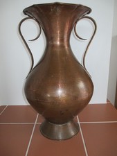 Alte große gehämmerte Kupfer