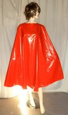 Lackcape Frisierumhang Kurzcape ouvert hinten Event Party Barberscape Vinyl