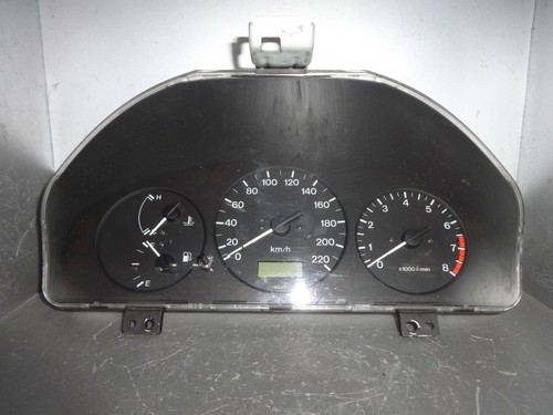 Mazda 323 3 16v - 323, tacho