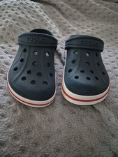Crocs J1, Crocs 32/33, Schuhe