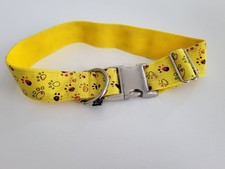 Designer Hundehalsband Halsband L 35 - 54 cm Motiv : gelb mit Pfoten 4 cm