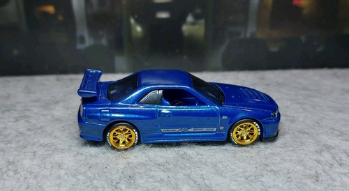 Hot wheels nissan - hot,