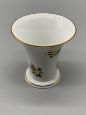 TRICHTERVASE PORZELLAN