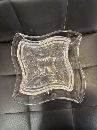 Glasschalen stammen aus der
