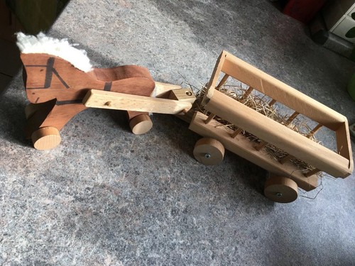 Pferde gespann mit heuwagen - pferde-gespann,