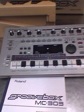 Roland MC-303 Dance Sequencer Machine Groove Box Sequencer Roland MC303