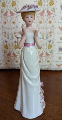 Porzellanfigur filigran - porzellanfigur,,