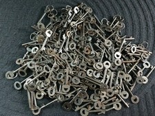 große Sammlung Konvolut alte Bartschlüssel  