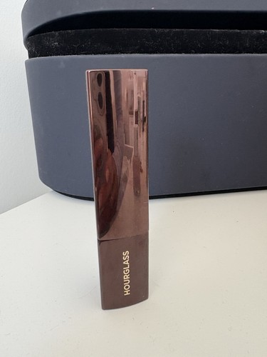 Hourglass vanish foundation - hourglass,