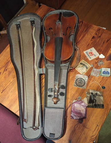 Alte geige violine aus - /,