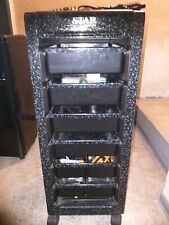 Friseurwagen mit ein paar noch guten Teile siehe Bilder