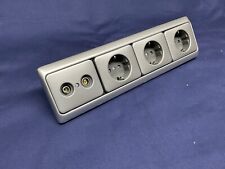 Busch Jäger 4-fach Kombination 3 Steckdosen /1 Antenne. Alpha Exklusive Titan