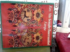 Alte bemalte Bauernmöbel