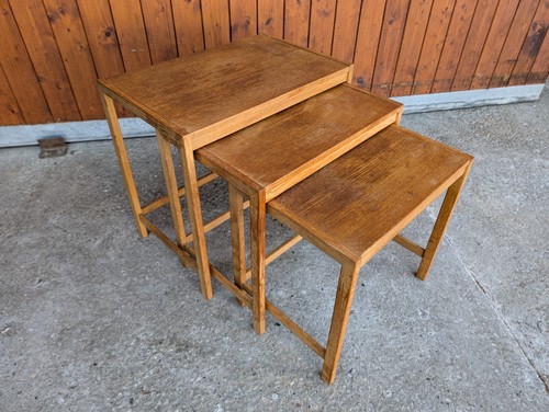 Oak nesting tables - oak,