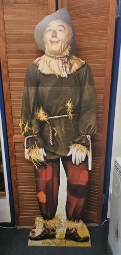 Lebensgroßer pappaufsteller - lebensgroßer,