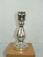 Kerzenständer mit Blumen