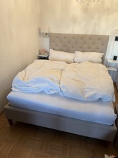 Chesterfield Bett beige