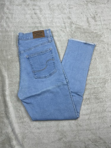 Levi signature heritage - signature,