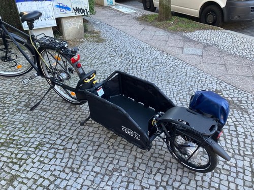 Fahrradanhänger mit eigenem