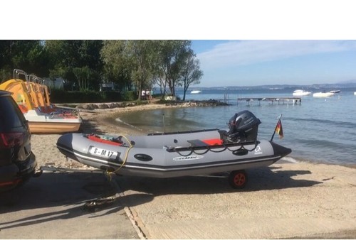 Schlauchboot mit motor - schlauchboot,