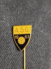 Alte Anstecknadel Fußball