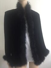 Seidenstraße  - Leichte fließende Samt Jacke Damen mit Federbesatz - Größe 38