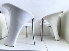 2 postmoderne Sessel Modell