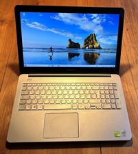 Laptop Dell Inspiron 7537 mit i7 Prozessor und Aluminiumgehäuse