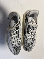 adidas Yeezy Boost 350 V2