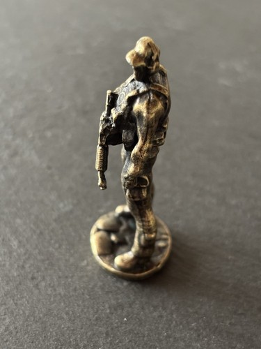 Polizist figur aus - figur, metall