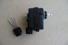 Stellmotor Nissan Micra K11