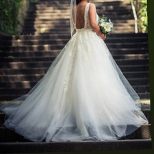 Brautkleid wie Neu, Größe
