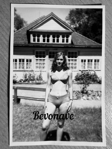 Foto schöne junge frau bikini - foto,