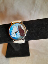 hübsche Armbanduhr "Katzen" mit silbernem Gehäuse + weißem Kunststoffarmband