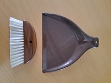 Tischkehrset  Tischbesen Schaufel Set Mini Handfeger Besen Kehrblech Braun Retro