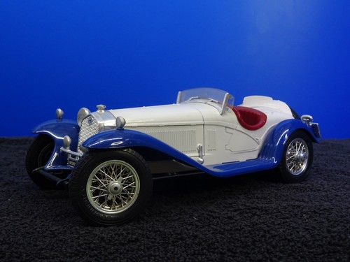 Bburago alfa romeo 2300 - alfa,