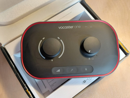 Focusrite vocaster one podcast - focusrite,