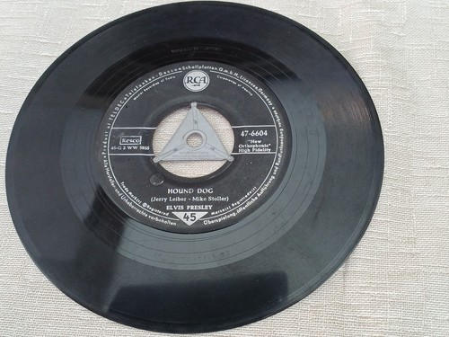 Elvis presley hound dog - elvis,