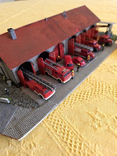 Feuerwache spur für 2 - n,