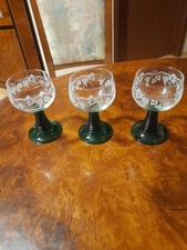 3 alte Weingläser Römer Weinlaub 0,1 Ltr.,  grüner Fuß Vintage