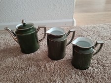 Kanne und 1 kleiner und 1