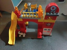 lego duplo feuerwehrstation