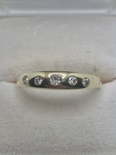 585 Goldring, Diamant