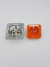 MERTEN ATELIER M1 Schuko-Steckdosen-Einsatz Kontrollleuchte orange (21)